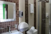 Hotel Guaranducha Inn