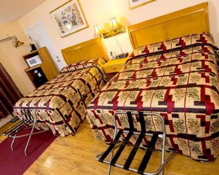 Willows Motel Hotels in Williamstown