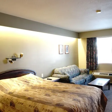 The Ritz Cafe and Motor Inn