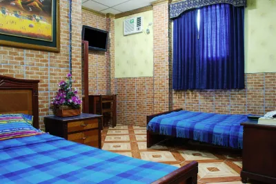 Guayaquil Hostel Suites Madrid Hotel a 