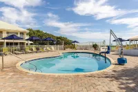 Berkshire on the Ocean - Rooftop Pools