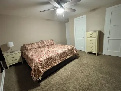 Boardman - Spacious Cape Cod Home - Free Parking Các khách sạn gần Trinity Fellowship Church
