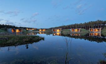 Les Échasses Golf & Surf Eco Lodge