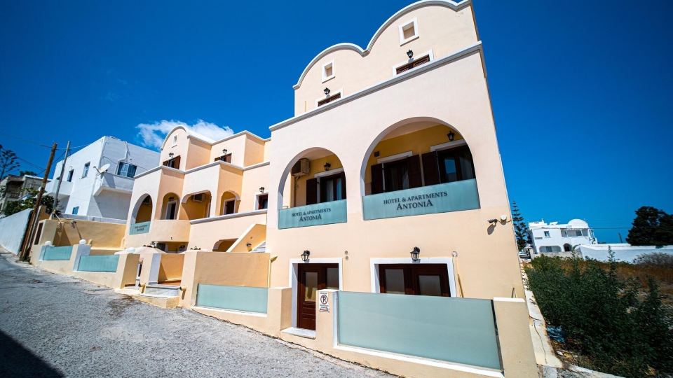 Antonia Apartments