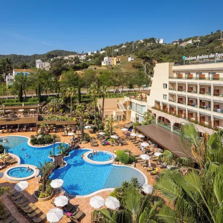 Golden Bahía de Tossa & Spa  .