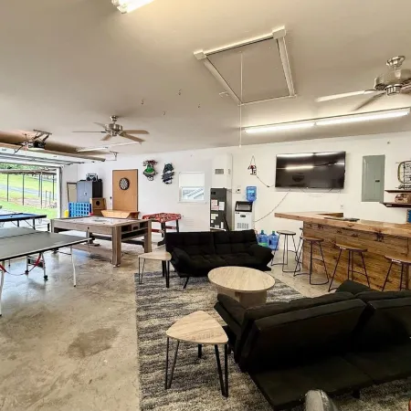 So Grand Lakefront, Hot Tub, Dock, Boat Slip & Game Room