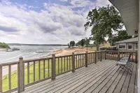 Walk to Boat Ramp! Lakefront Home w/ Deck in Afton - Homestays
