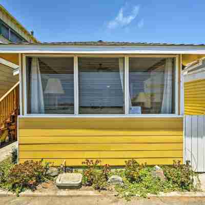 Catalina Island Cottage - Walk to Main St and Beach! Hotel Exterior