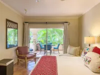 Las Mananitas Ground floor overlooking the Pools and Sea of Cortez! Ocean Front!