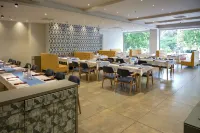 Hotel Poonam Residency - breakfast