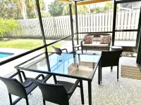 Jupiter Inlet Village House W/Pool - Walk to the Beach, Inlet, Pelican Club