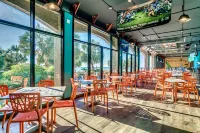 Beach Cove Resort - parcheggio