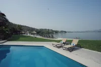Hotel Master Club - Pools