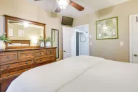Gilford Townhome w/ Lakefront Beach & Pool Access! - 3 estrellas