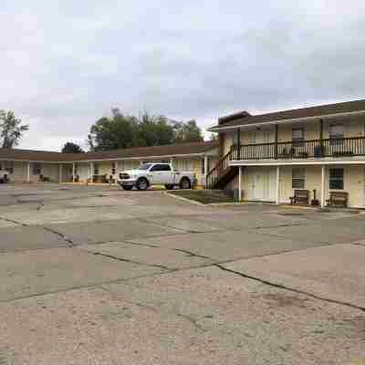 Hawkeye Motel Hotel Exterior
