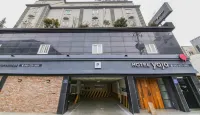 Hotel YaJa WestGate Hotels near Cheongju Museum of Art (main building)
