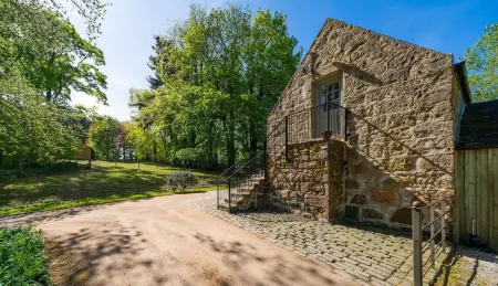 The Byre Self-catering Countryside Home Near Alford