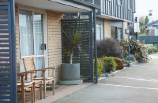 海軍上將苑汽車旅館公寓