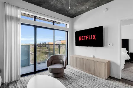 Phoenix Urban Luxury Escape