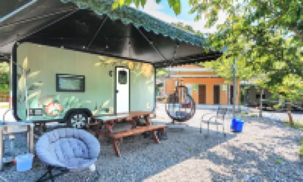 Tai Ping Shan Inn Hotels near Qilan Forest Recreation Area