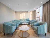 Grand Ambassador Hotel Các khách sạn gần Hải cảng Rashid