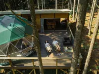 Izunokuni Glamping Terrace Emerald Forest Hotel di Kannami