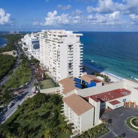 Club Regina Cancun