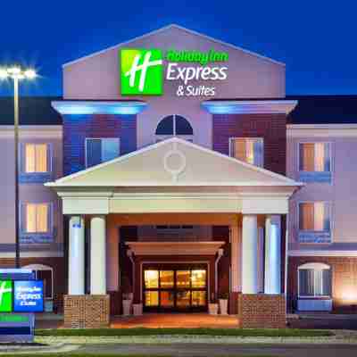 Holiday Inn Express & Suites le Mars Hotel Exterior