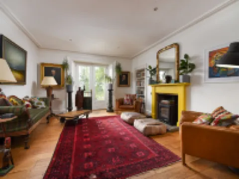 Glenquiech House フォーファーのホテル