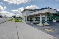 OYO Hotel Douglas GA US-441