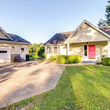 Pet-Friendly New Concord Vacation Rental on Lake!