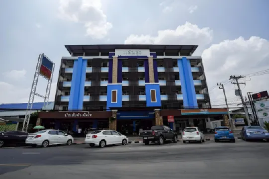 Sansuk Apartment Hotels near Rangsit University