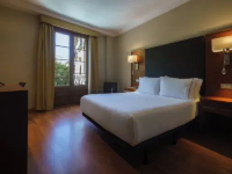 Exe Almería Centro Hotels in Almeria