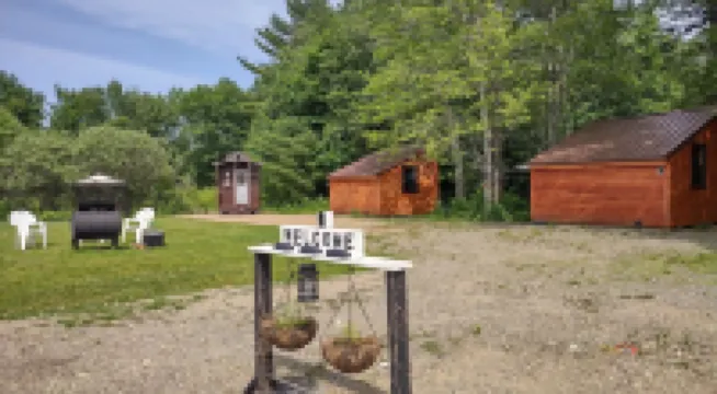 Schlafman's Hollow Off-Grid Cabins โรงแรมใน