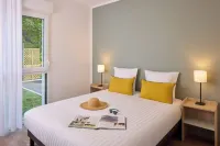 Zenitude Hôtel-Résidences Ploërmel Hotels in Josselin