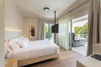 Hi Hotels Sirmione - Lakeview Pool Hotels in Sirmione