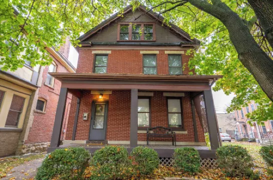 La Dolce Vita Retreat w Hot Tub