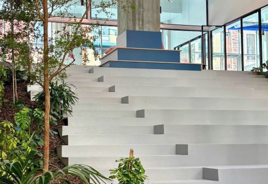 최신식 숙소 로비