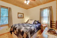 Waterfront Mercer Cabin w/ Wraparound Porch! - parking