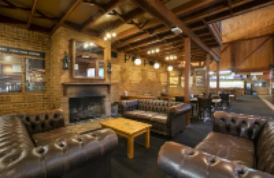 Nightcap at Macquarie Inn