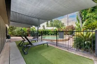 Nature s Nest Pool Spa Outdoor Kitchen Dining