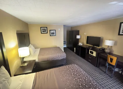 Castlewood Inn Hotels in Ivy Hill