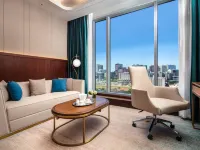 Blossom Hotel Houston, Curio Collection by Hilton Hotels near Reckling Park