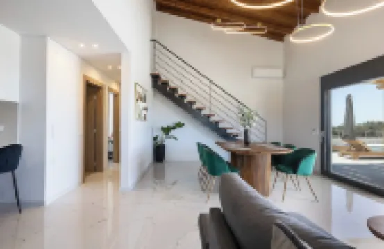 Pelagria Villa, a Sun-Kissed Path to the Beach