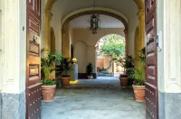 Palazzo Fiammingo Rooms Hotels in Belpasso