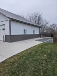 Cozy, private apt in small river town with short drive to city-border WI and IA. - 홈스테이