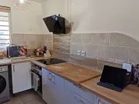 Lovely duplex apartment on the ground floor, garden and swimming pool. Small pets accepted! Hotels in Baie-Mahault