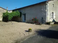 L'Escapade, Tramonzac فنادق في Bonnes