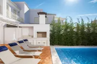 Villa in Vabriga with Private Pool & Garden - Villas