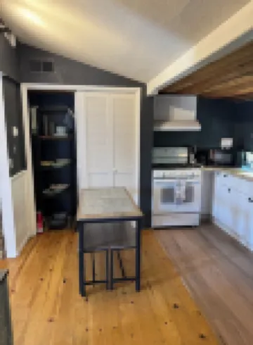 Cambria Cute Cottage with Private Deck